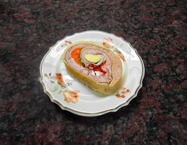 Arrollado Primavera Pionono Gulungan Rolled Sponge Cake Diisi Dengan Telur — Stok Foto