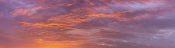 Amplio Panorama Dramático Textura Manta Nube Detalle Brillantemente Iluminado Naranja — Foto de Stock