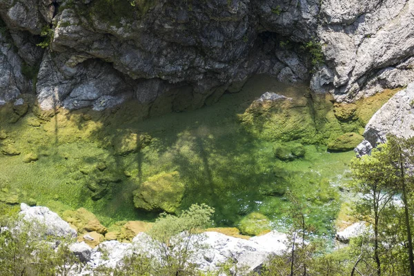 Horní Pohled Vyschlou Řeku Mezi Skalami — Stock fotografie