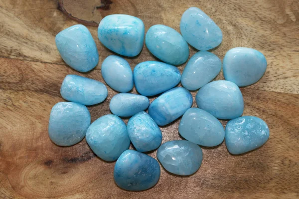 Una Vista Superior Aragonita Piedras Preciosas Azules Sobre Una Superficie —  Fotos de Stock