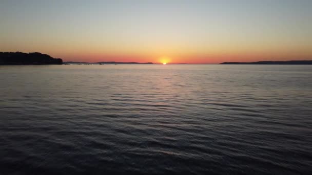 Belo Pôr Sol Sobre Mar — Vídeo de Stock