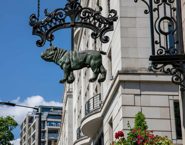Londra Regno Unito Giugno 2021 Segno Metallico Bulldog Questo Temple — Foto Stock