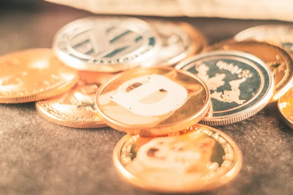 Hög Med Guld Bitcoin Cryptocurrency — Stockfoto