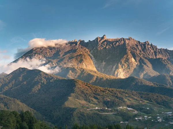 Ein Malerischer Blick Auf Eine Felsige Gebirgskette Nationalpark Kinabalu Malaien — Stockfoto