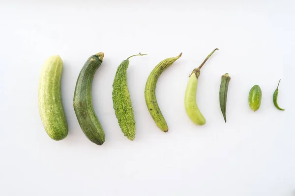 Een Bovenaanzicht Van Groene Groenten Een Rij — Stockfoto