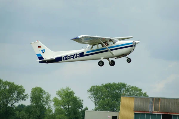 Wilhelmshaven Deutschland 2020 Der Flugaufnahme Einer Alten Cessna F172M Beim — Stockfoto