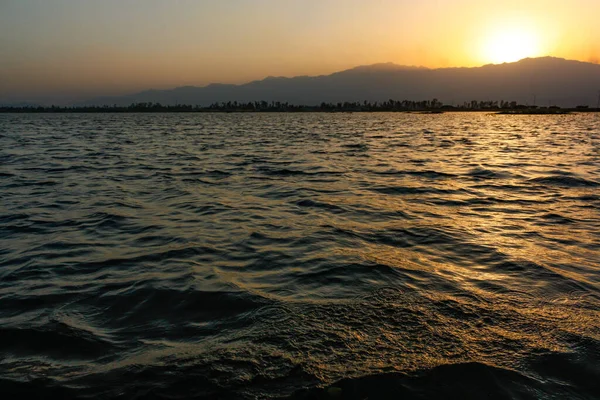 インドのサンセット時のロックタック湖 — ストック写真