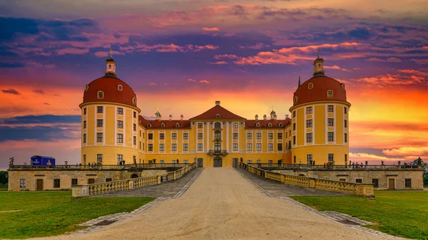 Una Vista Del Castillo Moritzburg Con Cielo Hermoso —  Fotos de Stock