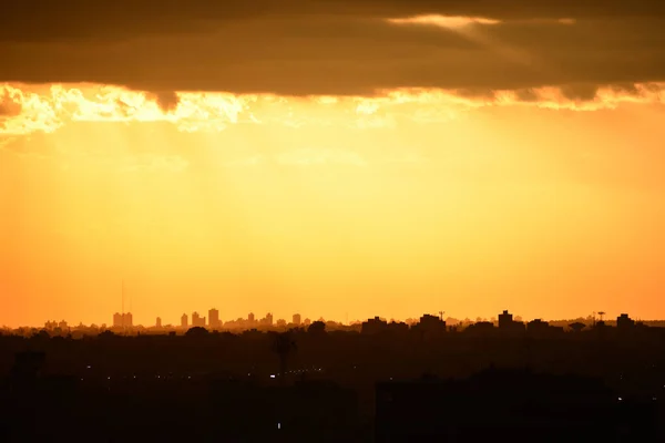 Buenos Aires Üzerinde Öğleden Sonra Güneş Işığı Uzak Ufuk Çizgisi — Stok fotoğraf