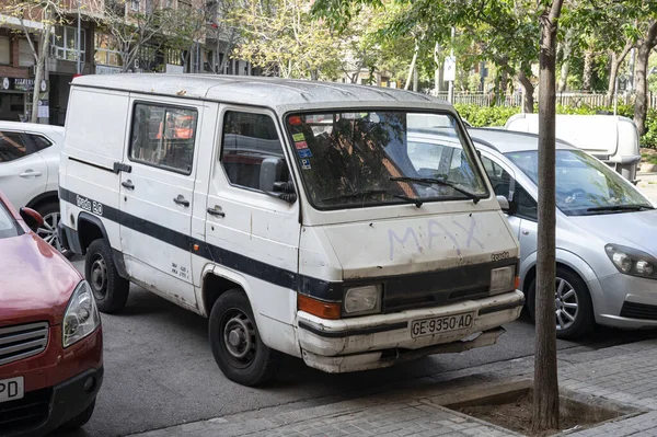 Barcelona Span Haziran 2021 Sokağa Park Edilmiş Eski Bir Minibüs — Stok fotoğraf