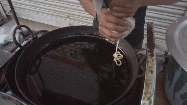 Man Frying Traditional Indian Snack Jalebi Tray — Stock Photo, Image