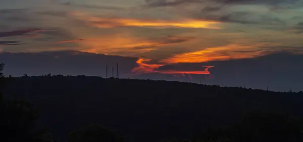 Uma Vista Panorâmica Belo Pôr Sol Céu — Fotografia de Stock