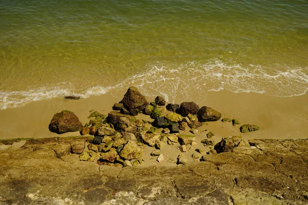 Mal Nisip Mare Apă Verde Într Însorită — Fotografie, imagine de stoc