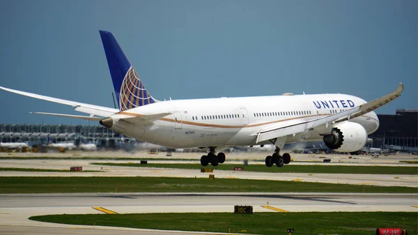 Chicago Förenade Staterna Jul 2021 United Airlines Boeing 787 Dreamliner — Stockfoto