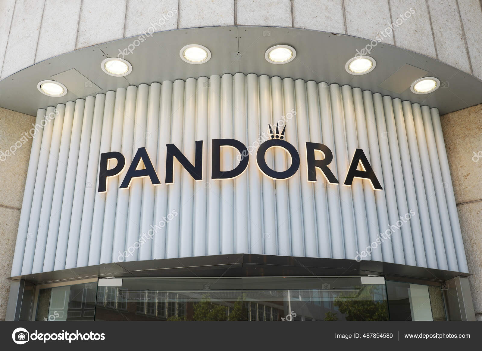 Shopping Centre Emporium Pandora Pandora Melbourne Square Mall Hotsell