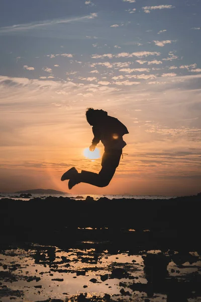 Silhouette Jumping Person Beautiful Orange Sunset Background — Stock Photo, Image