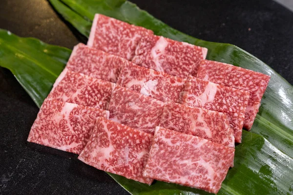 Nyers Wagyu Marhahús Szeletek Asztalon Konyhában — Stock Fotó