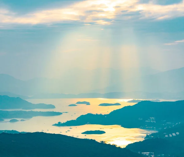 High Angle Shot Landscape Islands Ocean Sunrays Incredible Skyline — Stok Foto
