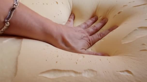 Hand Touching Foam Rubber Memoey Foam — Stok video