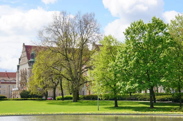 Poznan Poland May 2017 Green Park Close Adam Mickiewicz University — 图库照片