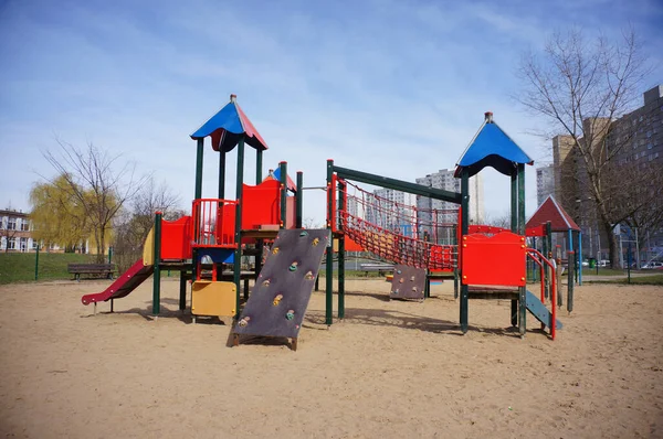 Poznan Polónia Mar 2017 Equipamento Colorido Playground Parque Rataje — Fotografia de Stock