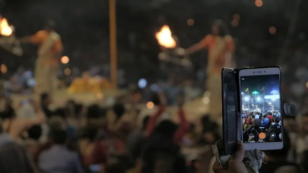 Varanasi India Marca 2019 Wielkie Zgromadzenie Religijne Ceremonia Ganga Aarti — Zdjęcie stockowe