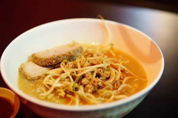 Uma Tigela Ramen Sopa Tradicional Japonesa Com Carne Porco Macarrão — Fotografia de Stock