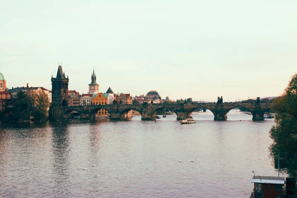 Solnedgången Utsikt Över Karlsbron Prag Tjeckien — Stockfoto