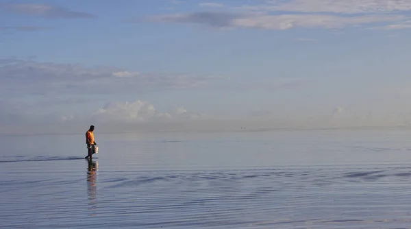 Matanzas Habana Cuba Haziran 2020 Gün Batımında Sahilde Balık Tutan — Stok fotoğraf