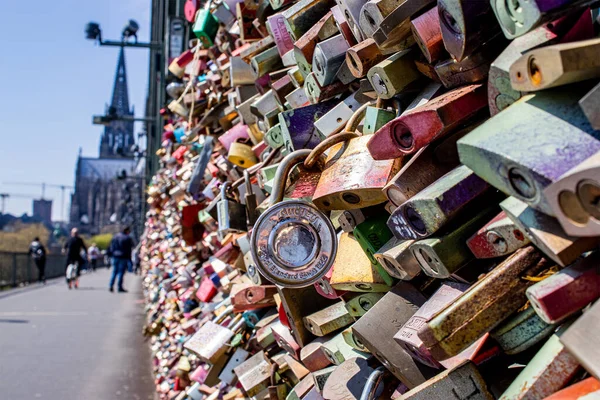 Cologne Tyskland Apr 2021 Slussar Bro Hjärtat Köln — Stockfoto