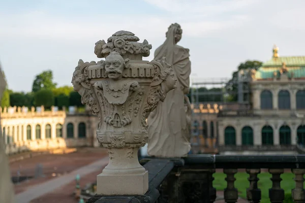 Une Mise Point Sélective Des Statues Marbre Par Les Vieux — Photo