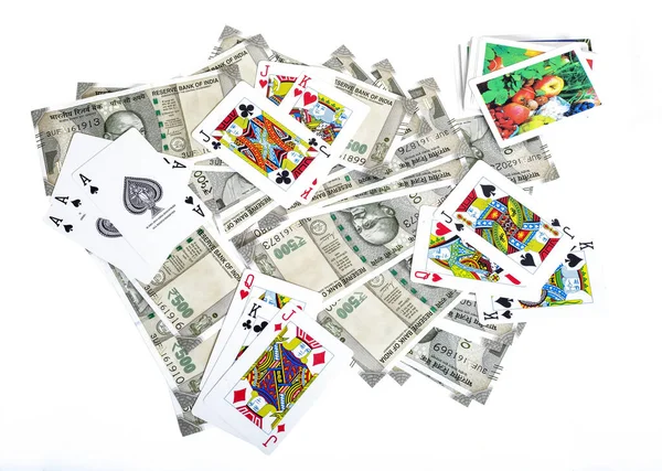 Pile Scattered Indian Rupees Playing Cards White Isolated Background — Stock Photo, Image