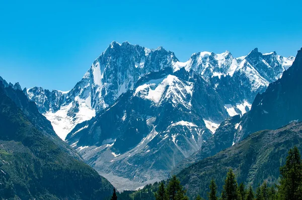 Uitzicht Chamonix Vallei Naar Bergen Bij Mont Blanc Aan Een — Stockfoto