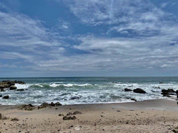 Красивый Морской Пейзаж Облачным Небом — стоковое фото
