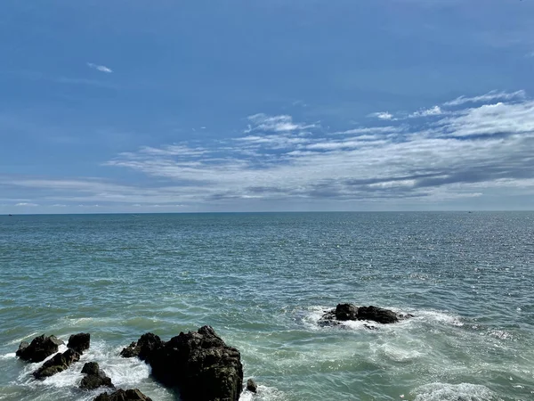 Hermoso Paisaje Marino Bajo Cielo Nublado —  Fotos de Stock