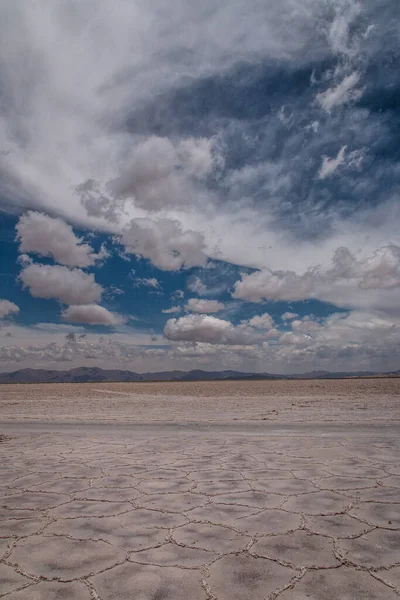 Een Verticaal Schot Van Zout Woestijn Van Salinas Grandes Salta — Stockfoto
