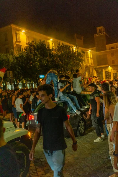 Cremona Italien Juli 2021 Die Fußballfans Strömen Auf Die Straßen — Stockfoto