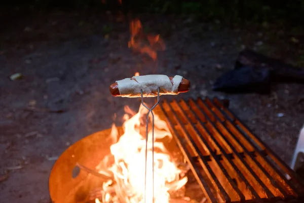 Hot Dog Being Roasted Campfire — Stock Photo, Image