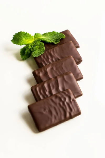 Gros Plan Vertical Barres Chocolat Avec Morceau Plante — Photo