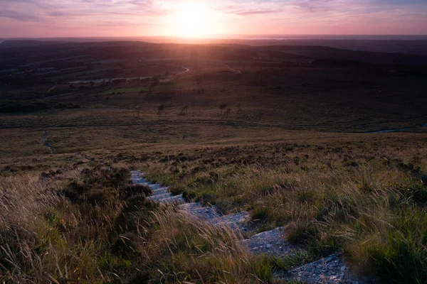 View Small Stone Stairs Mountain Slope Bright Sunset Sun Shining — Stock Photo, Image