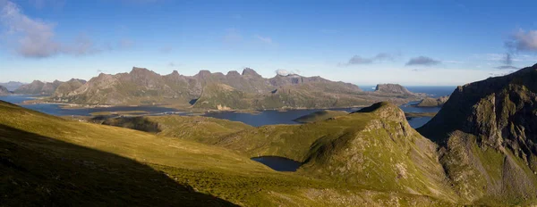 Όμορφη Θέα Των Βουνών Στα Νησιά Lofoten Νορβηγία — Φωτογραφία Αρχείου