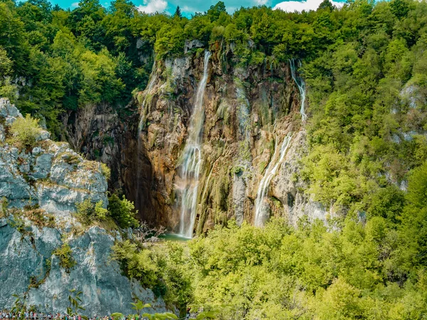 Hırvatistan Daki Şelalelerin Büyüleyici Manzarası Plitvice Gölleri Ulusal Parkı — Stok fotoğraf