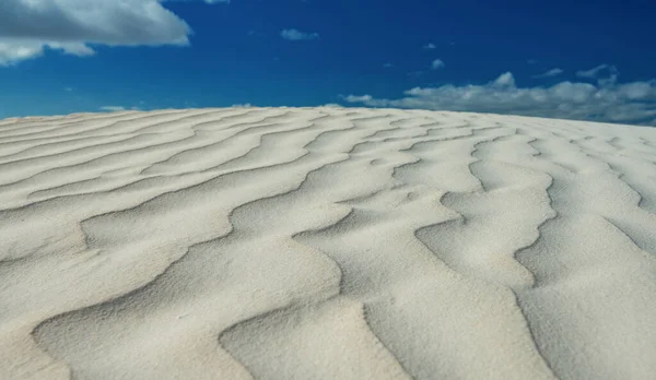 Une Vue Panoramique Des Motifs Des Vagues Sur Plage Sable — Photo