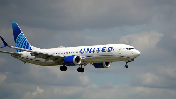 Chicago United States Jul 2021 United Airlines Boeing 737 Max — стокове фото