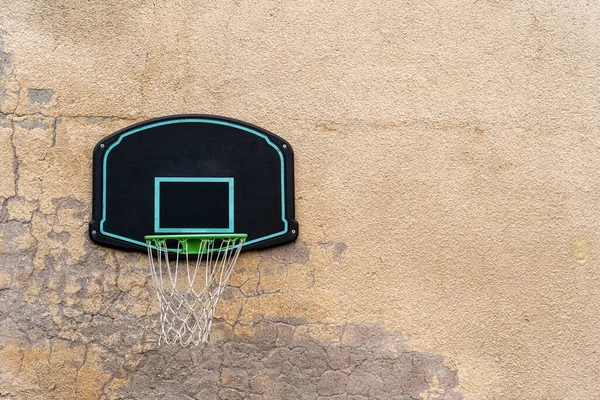 Basketball Ring Mounted Old Concrete Wall — Stock Photo, Image