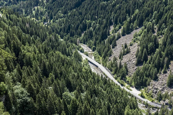 Een Prachtig Uitzicht Een Bergachtig Landschap Met Groen — Stockfoto