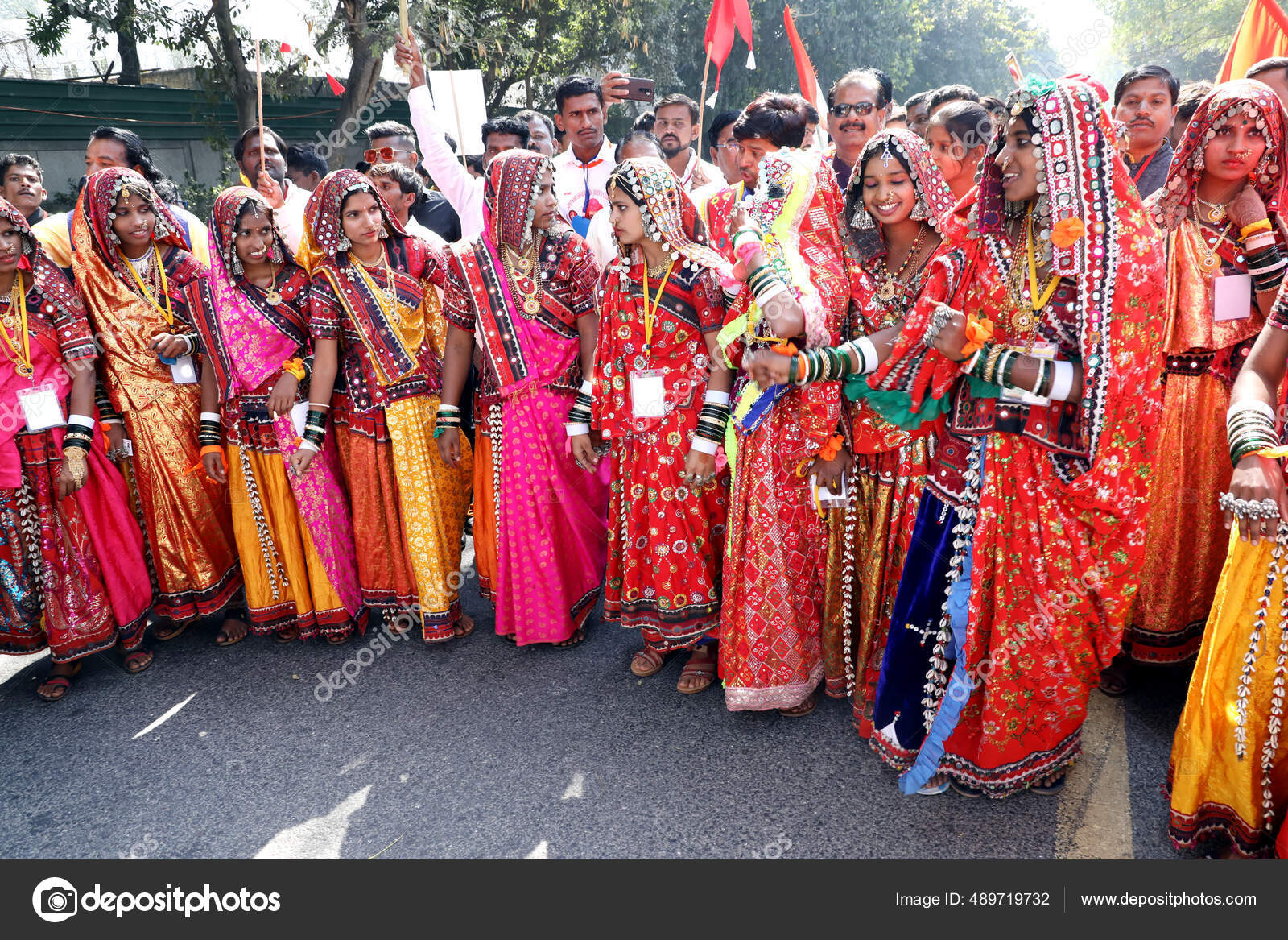 Aggregate 106+ delhi traditional dress images super hot