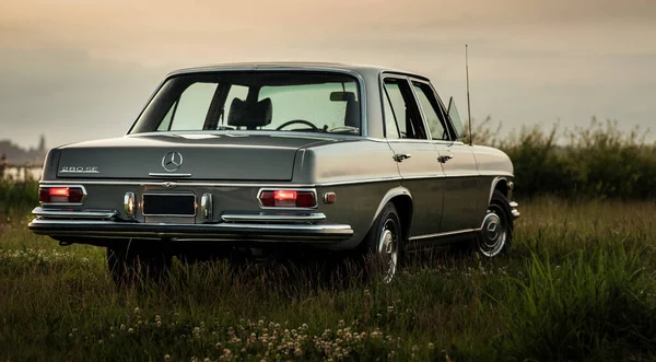 Zoetermeer Niederlande Juli 2021 Eine Nahaufnahme Des Mercedes Benz 280 — Stockfoto