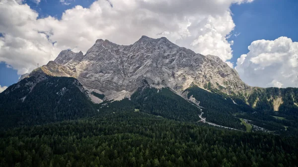 High Rocky Mountain Green Dense Forests Sunny Day — Stock Photo, Image