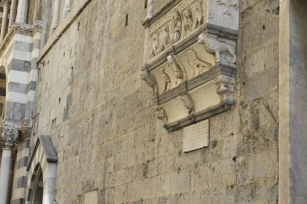 Vieux Bâtiment Pierre Extérieur Avec Des Dessins — Photo